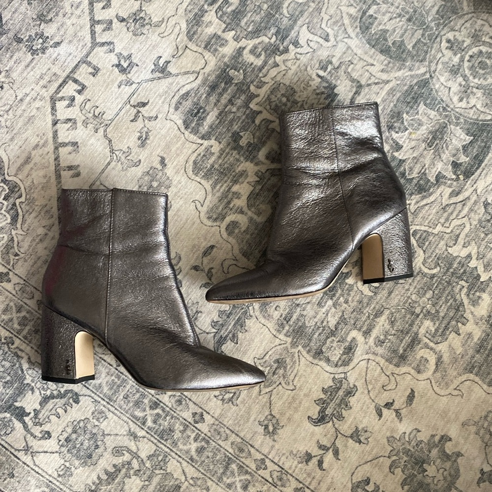 San Edelman Hilty Silver Pointed Toe Ankle Boots Size 8.5